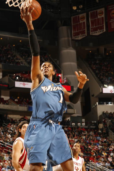 江苏俱乐部杯首战爆冷辽宁，去年首战掀翻广东（江苏俱乐部杯揭幕战爆冷击败辽宁，去年揭幕战曾掀翻广东）