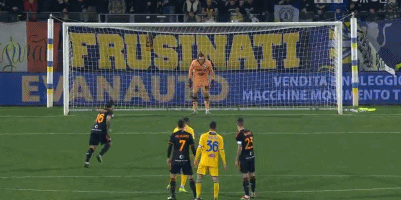 欧文突破防守造成杀伤球成功（欧文强突防线，造犯规得手）