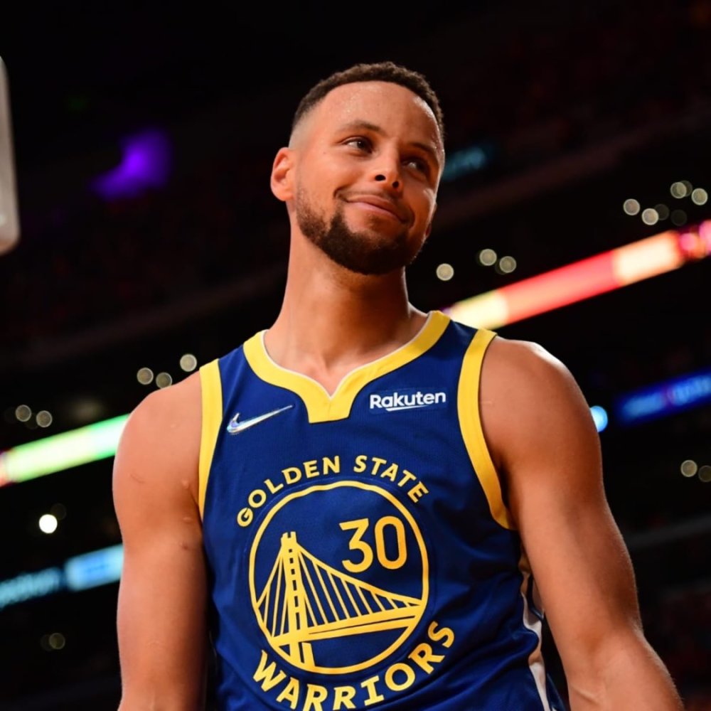 巴媒：因涉嫌发布恐同内容，罗克面临最多10场禁赛（巴西媒体：罗克因被指发布恐同言论或将被禁赛最多10场）