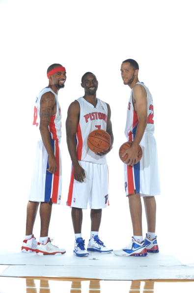 德罗西取热那亚生涯首胜，率队时隔239天再次意甲主场赢球（德罗西对阵热那亚斩获执教首胜，率队相隔239天再度意甲主场告捷）