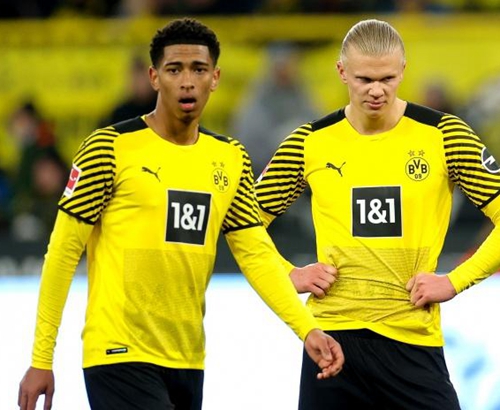 篮球NBA球队球员赛季表现分析（NBA赛季球队与球员表现解析）